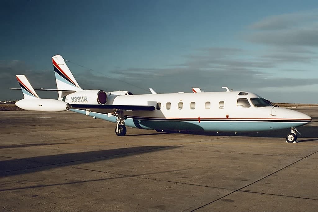 N89UH — Business jet