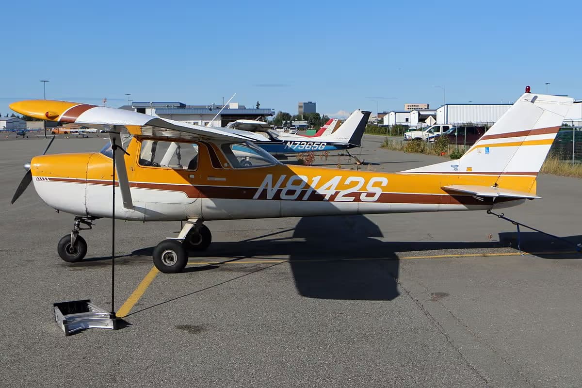 N8142S — Single-engine aircraft