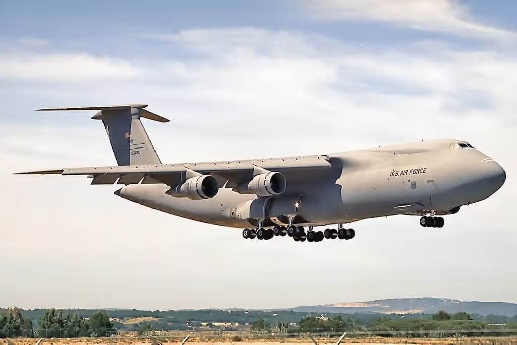 Unidentified — Lockheed