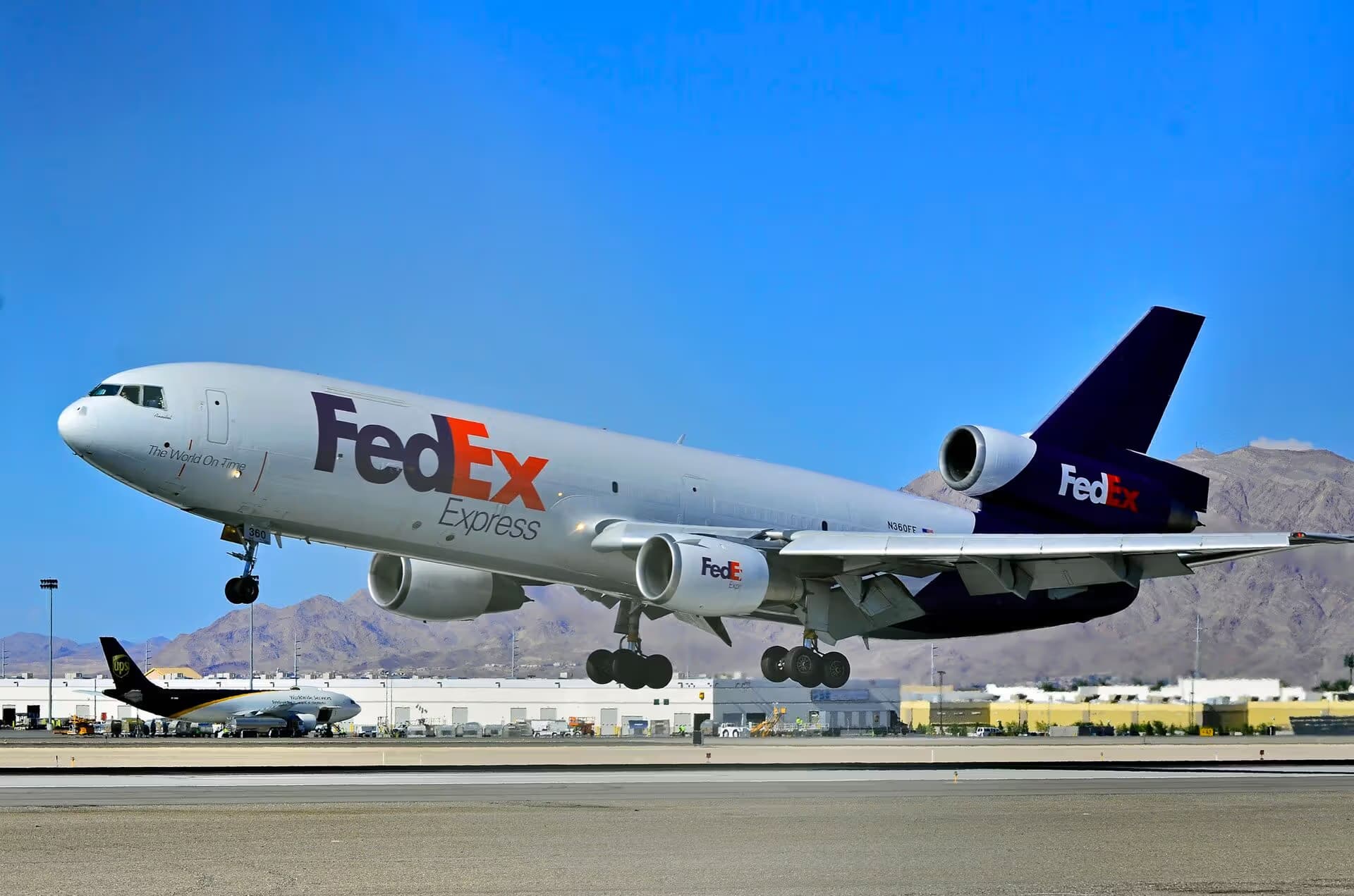 N360FE — Aircraft