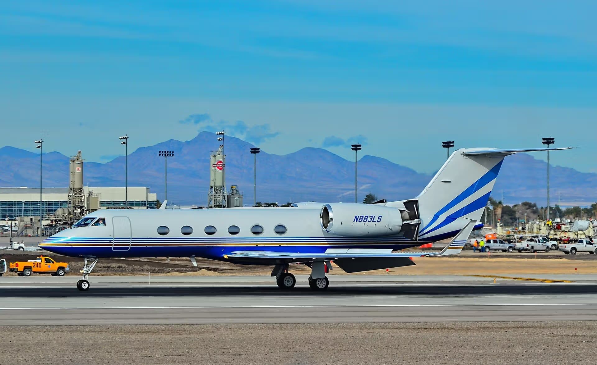N883LS — Business jet