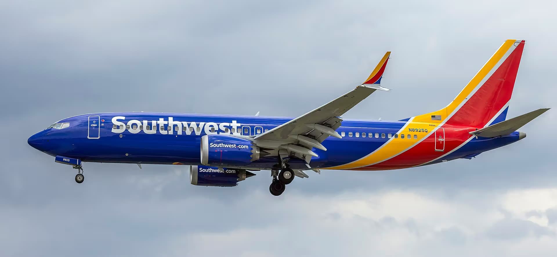 N8925Q — Boeing