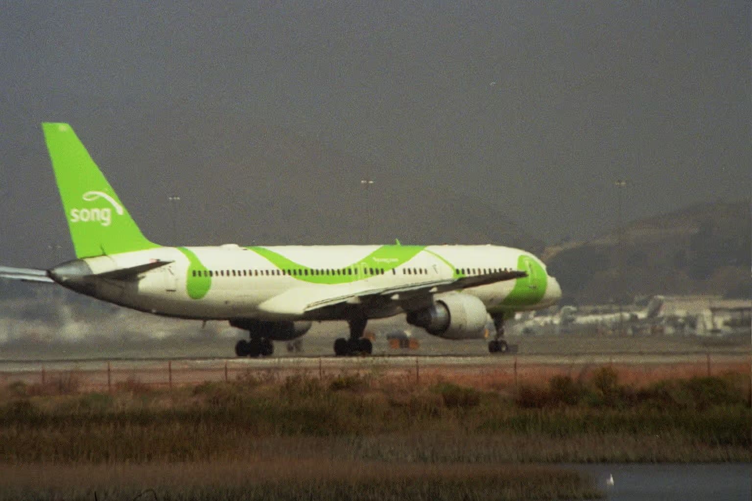 N699DL — Boeing