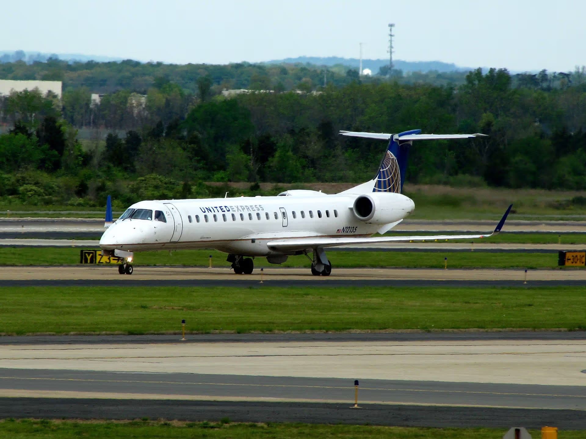 N12135 — Embraer