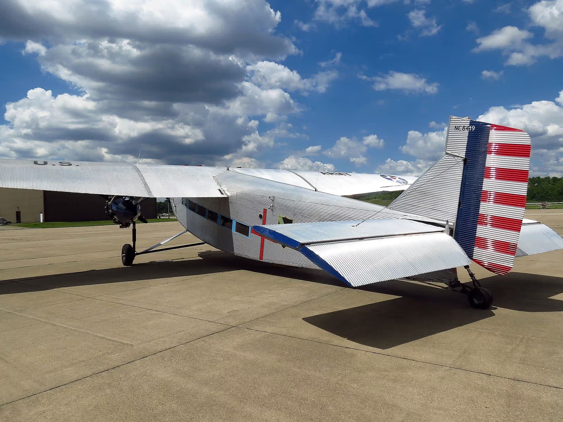 N8419 — Aircraft