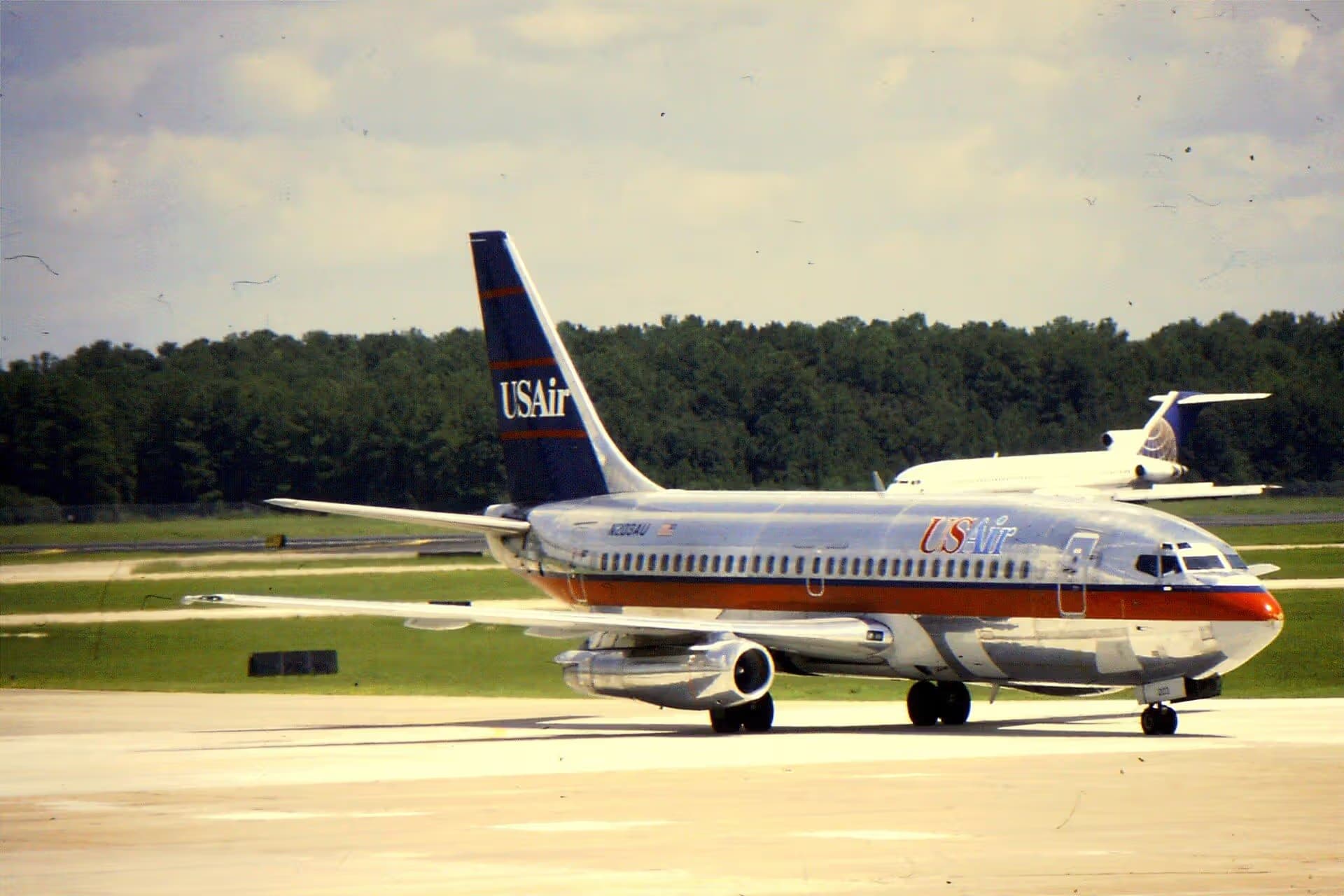 N203AU — Boeing