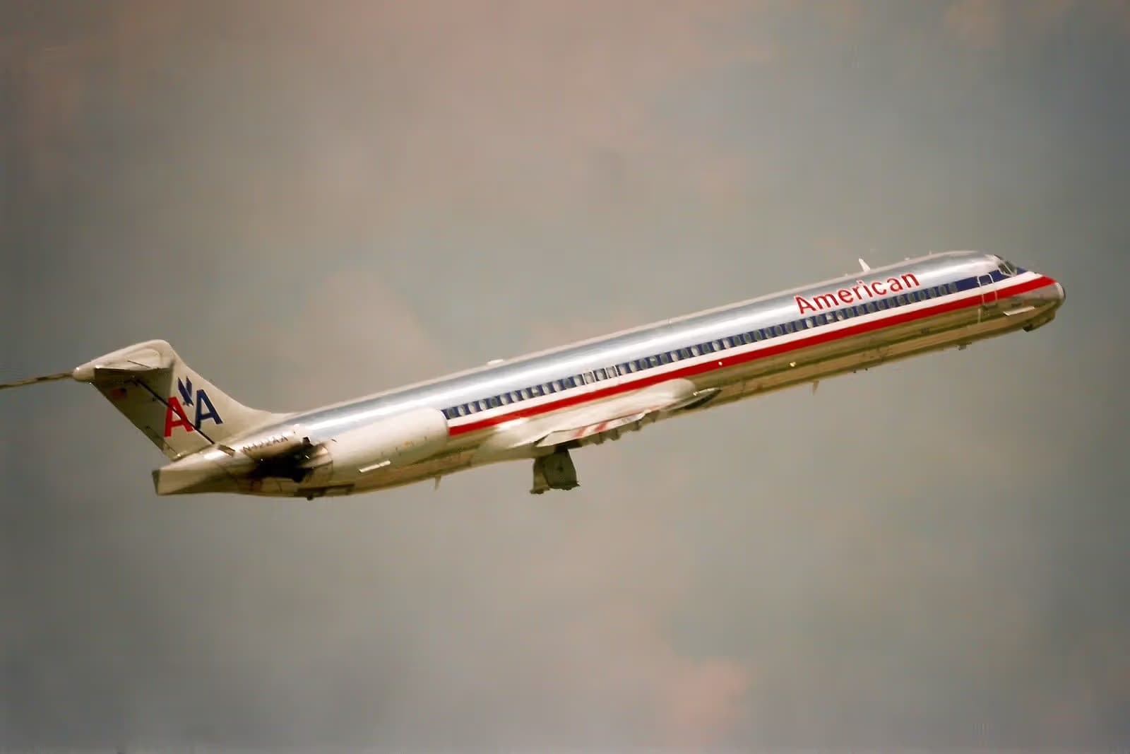 N422AA — Aircraft