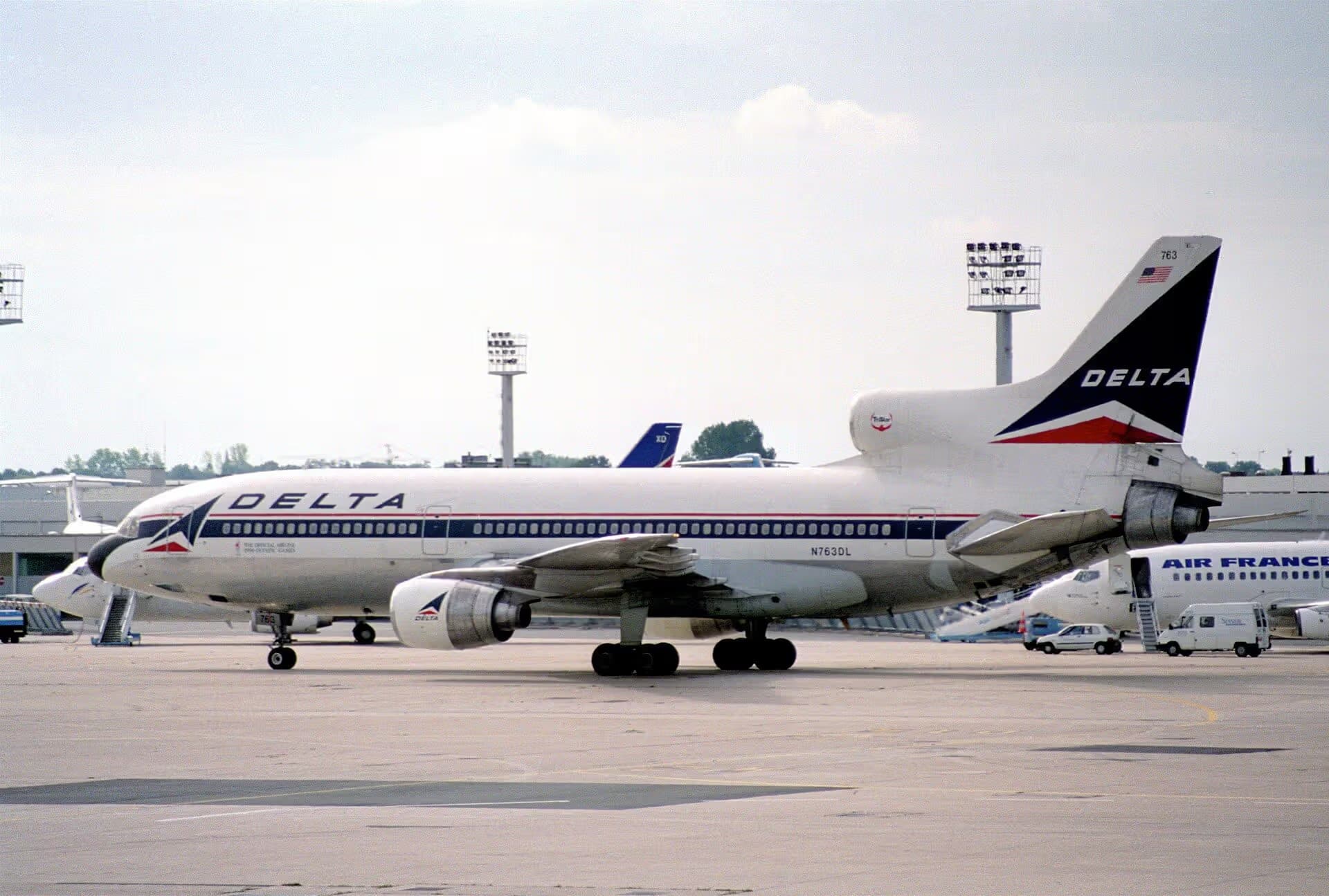 N763DL — Boeing