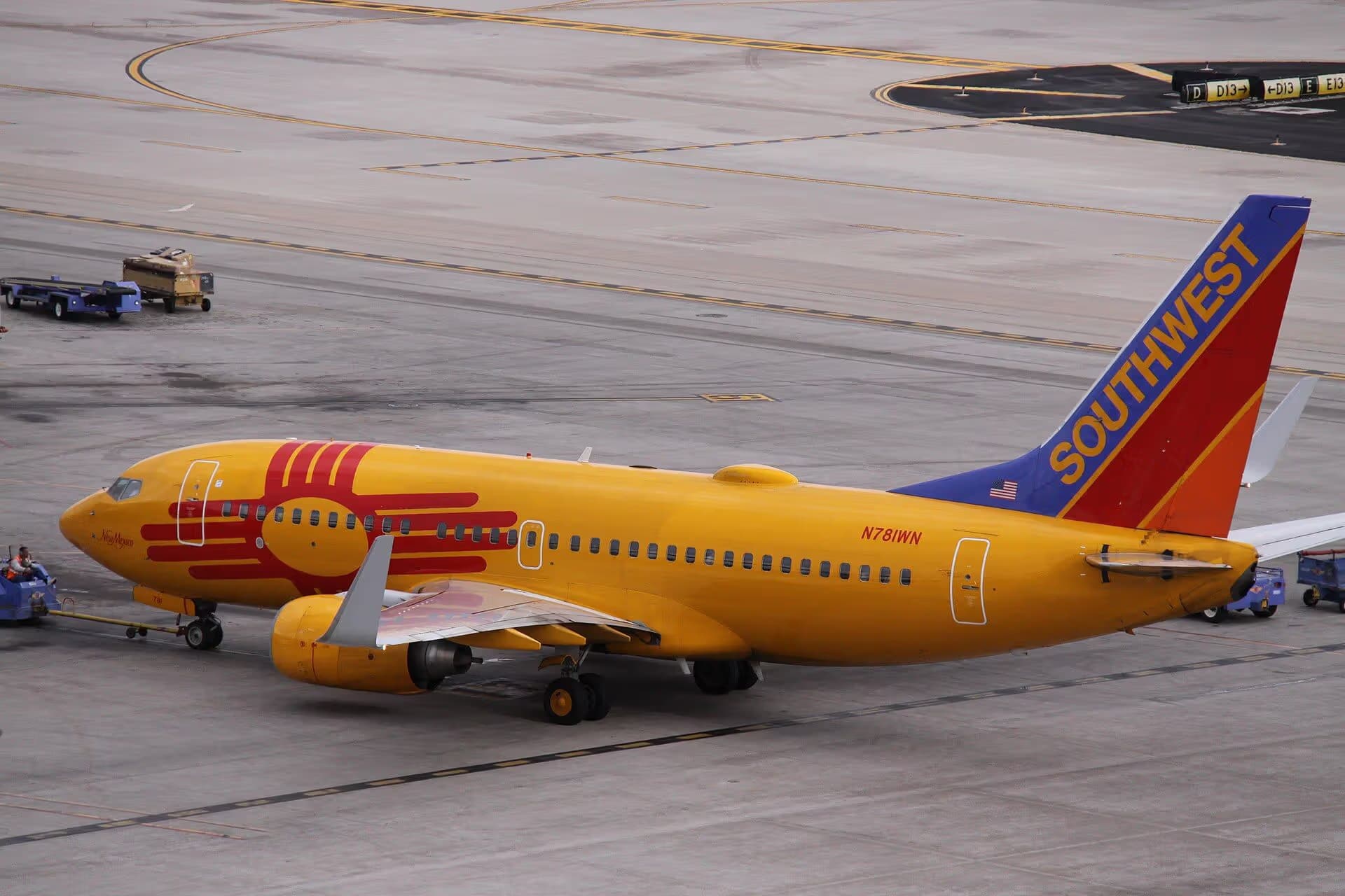 N781WN — Boeing