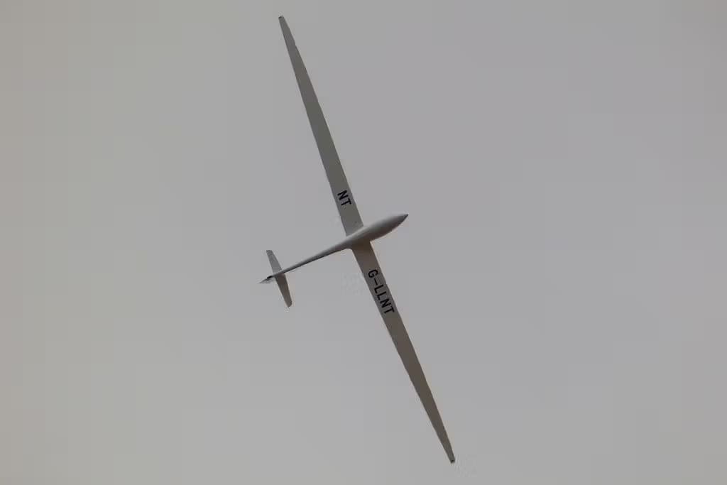 G-LLNT — Glider