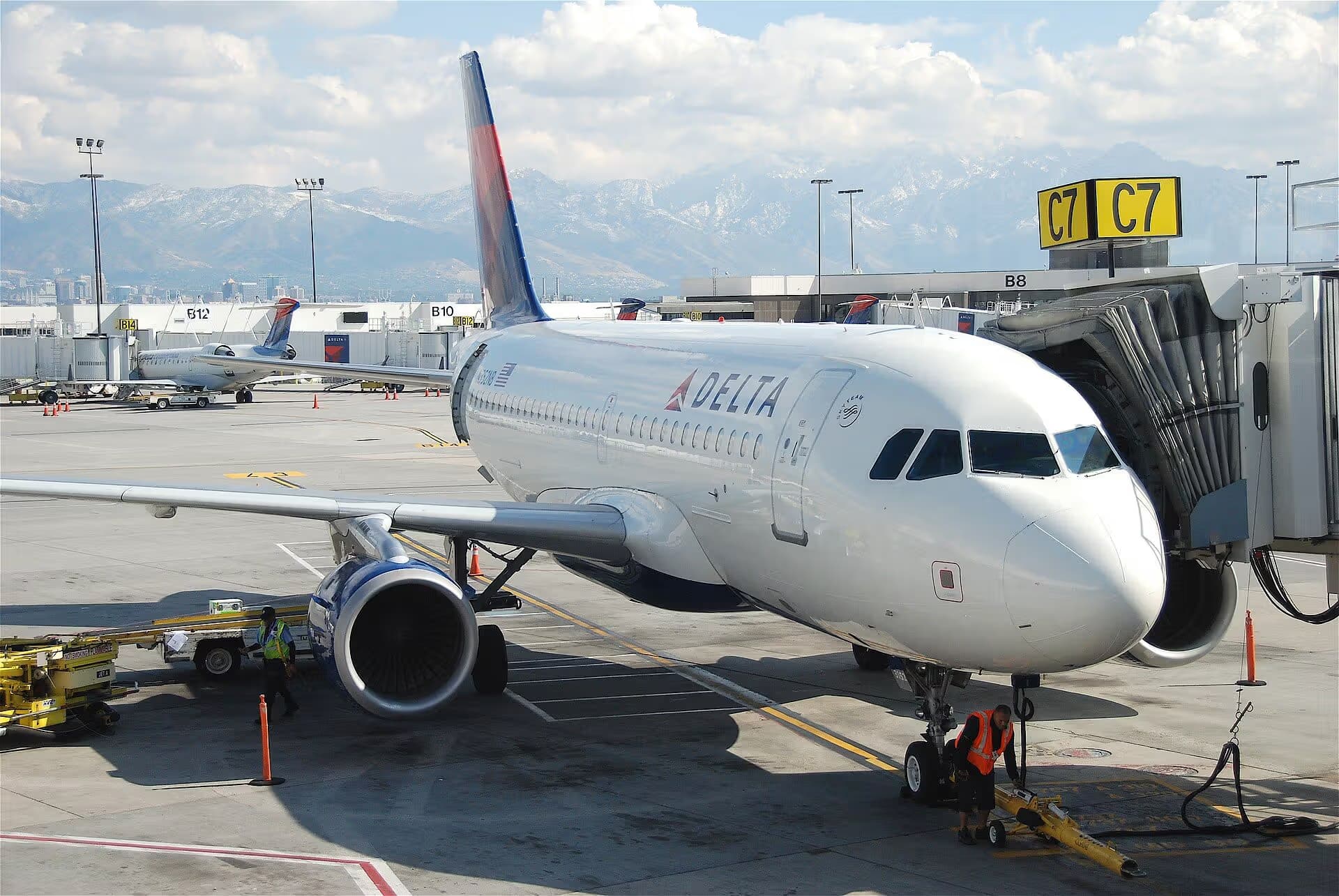 N352NB — Airbus