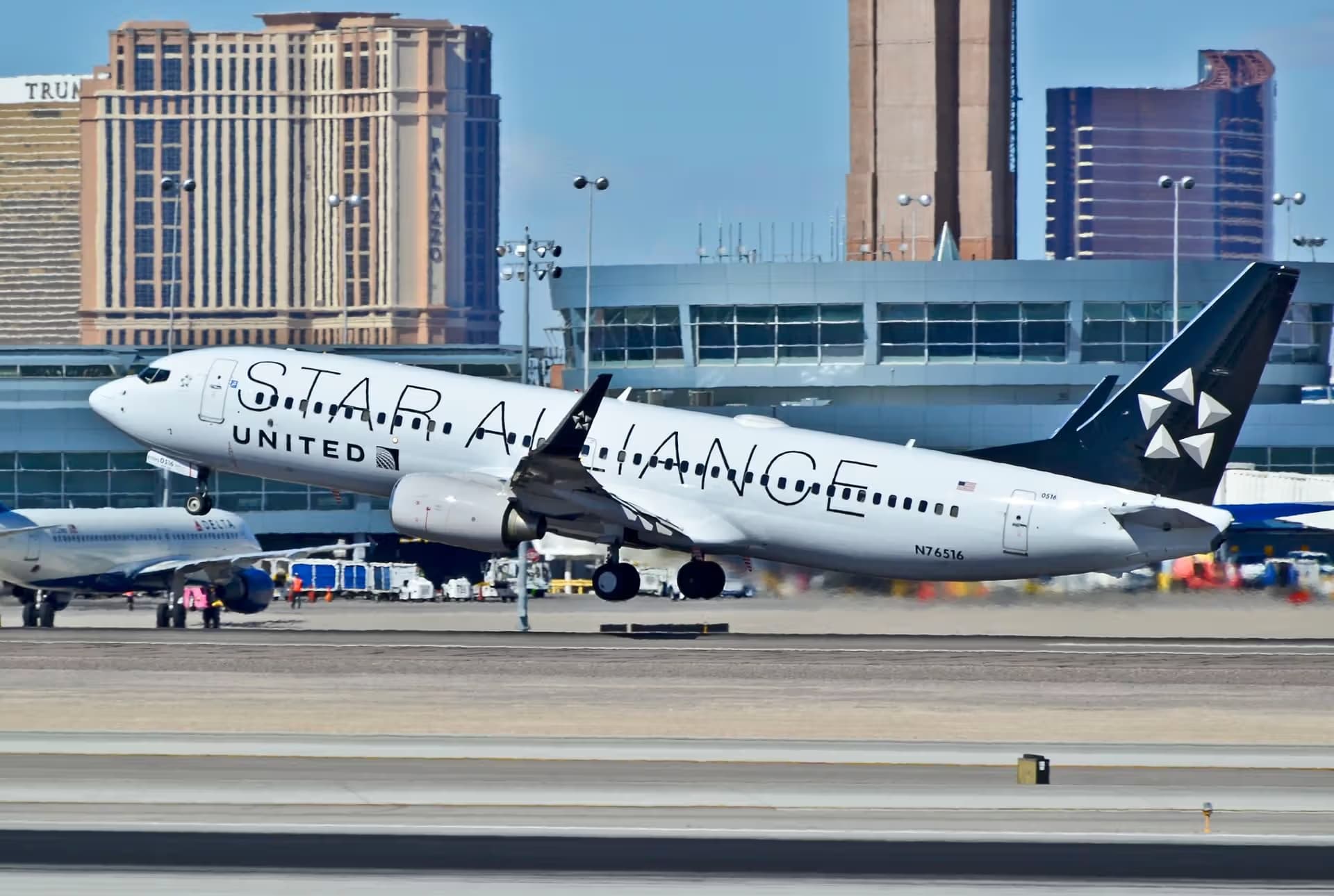 N76516 — Boeing