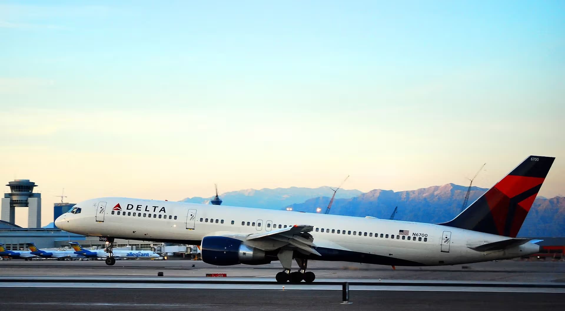 N6700 — Aircraft