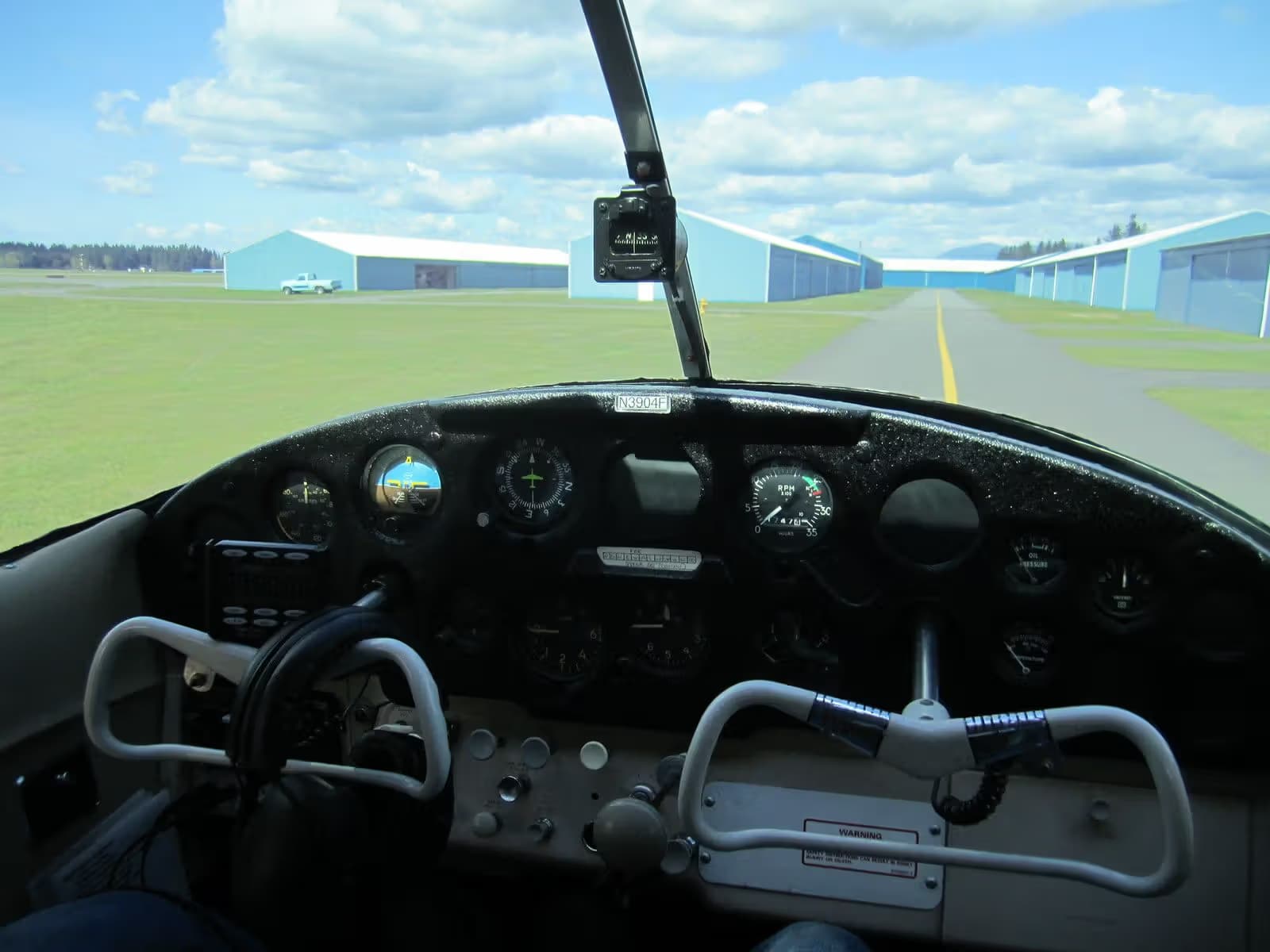 N3904F — Aircraft