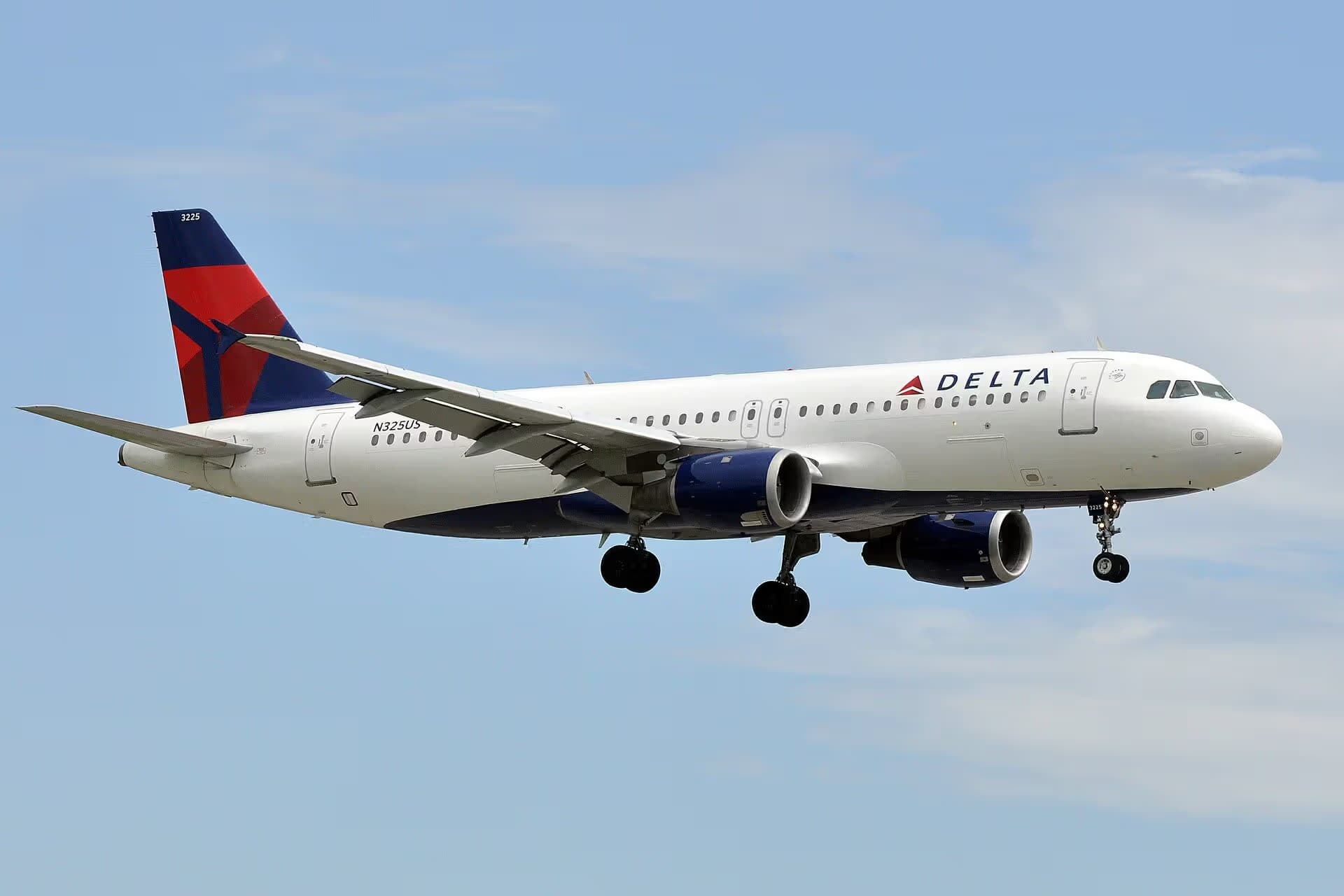 N325US — Airbus