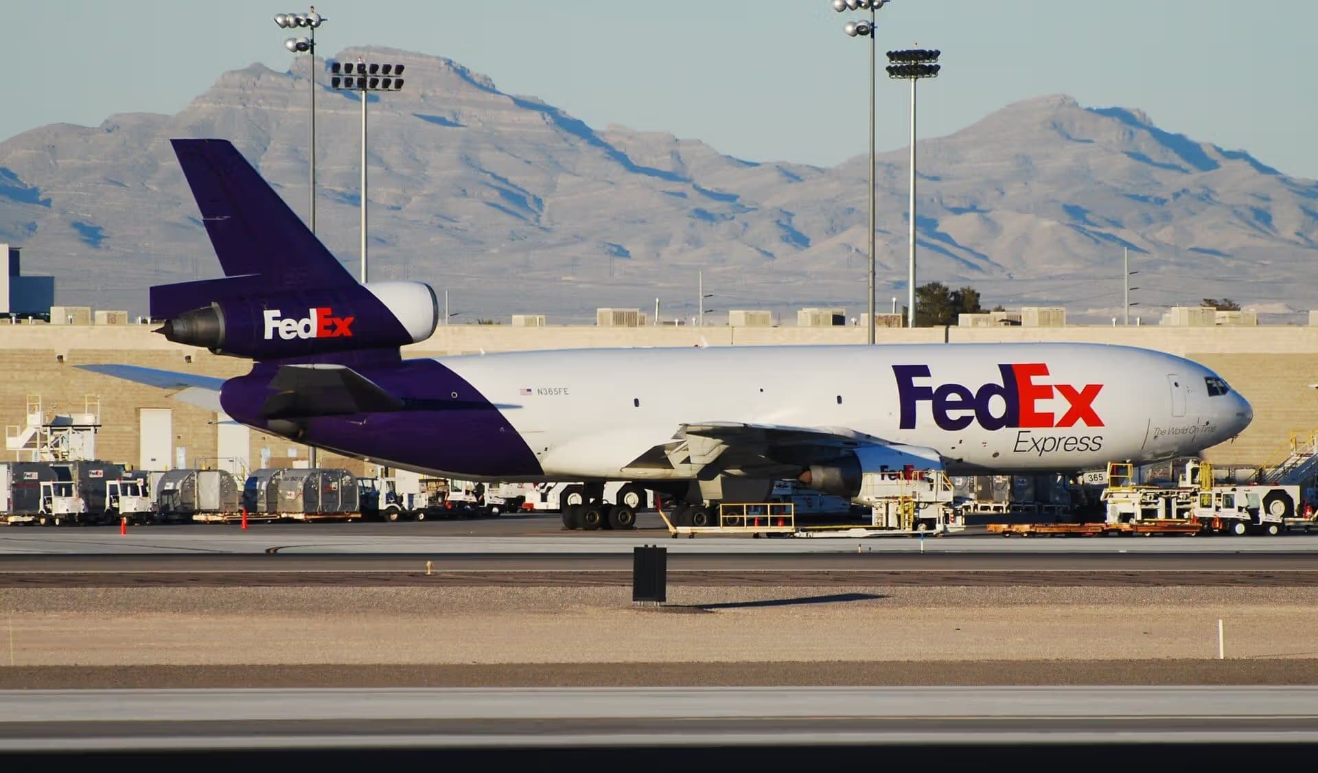 N365FE — Aircraft