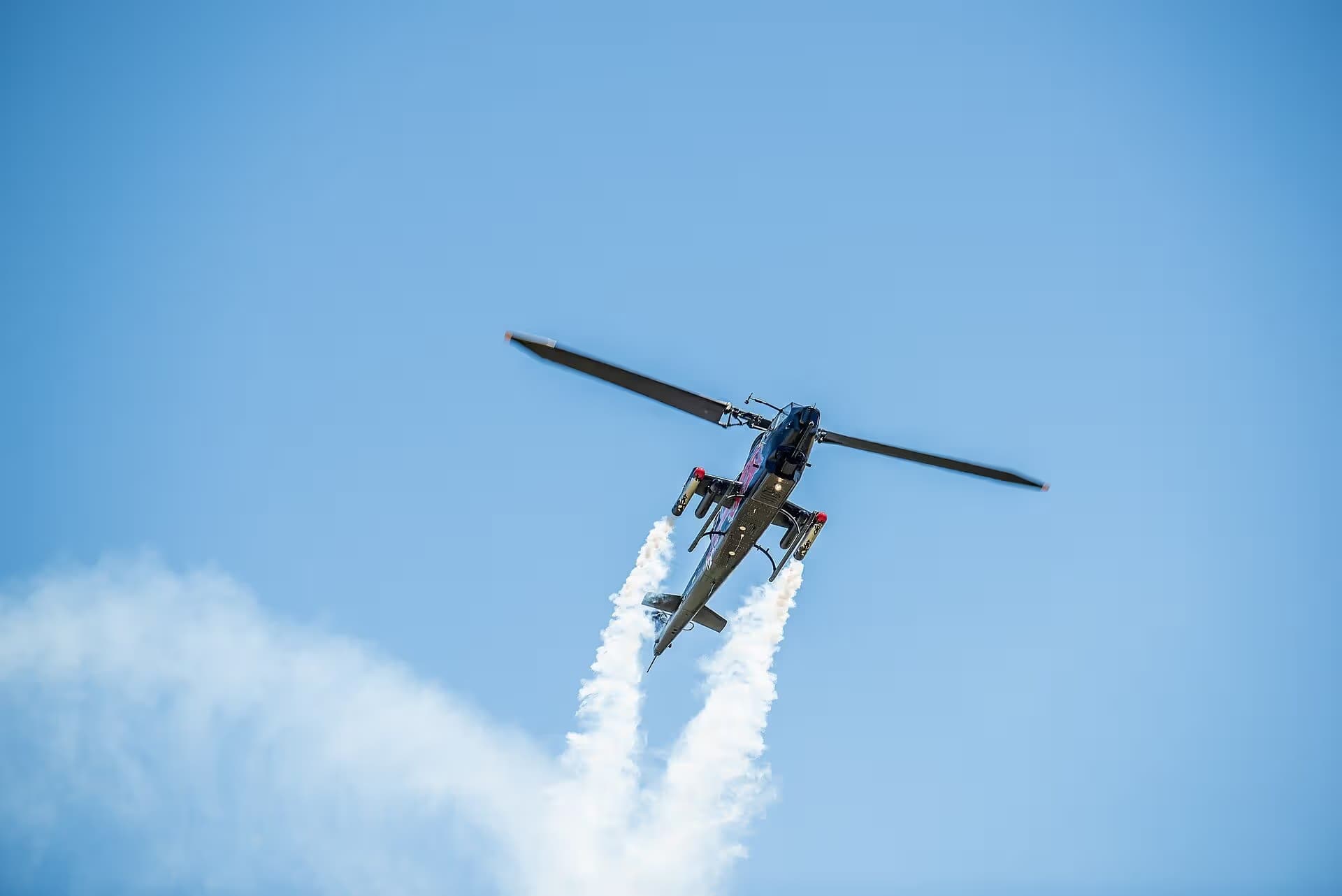 N11FX — Helicopter