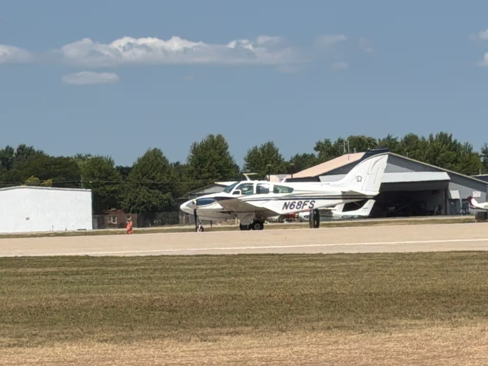 N68FS — 1968 Beechcraft 95-B55 (T42A) at Wittman Regional Airport