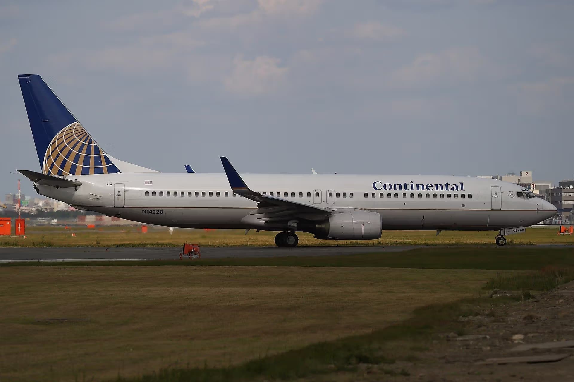 N14228 — Boeing