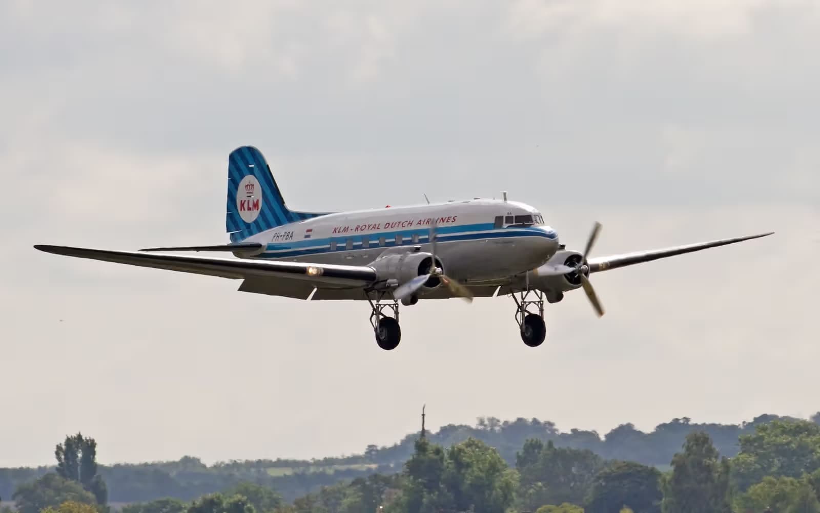 PH-PBA — Twin-engine aircraft
