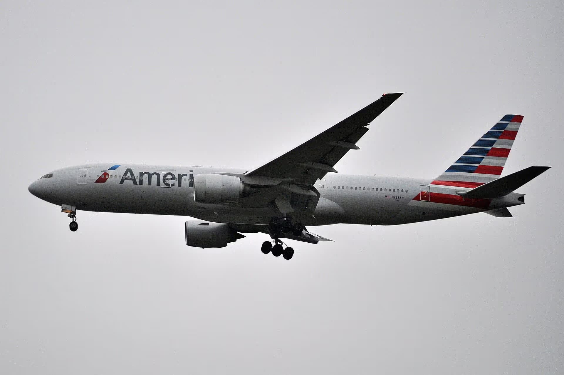 N788AN — Twin-engine aircraft