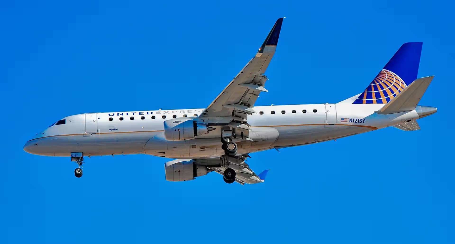 N121SY — Embraer
