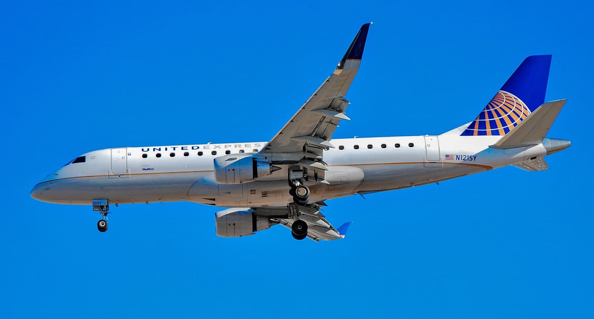 N121SY — Embraer
