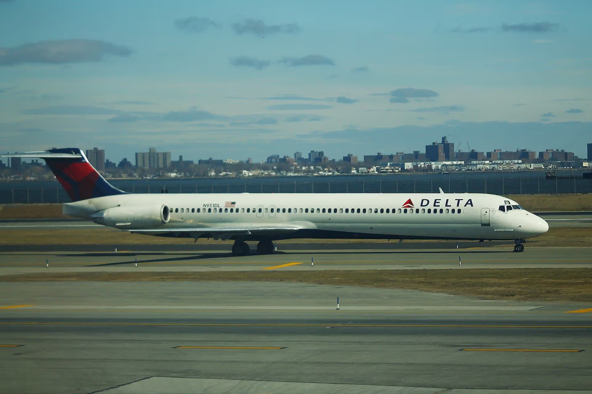 N951DL — Aircraft
