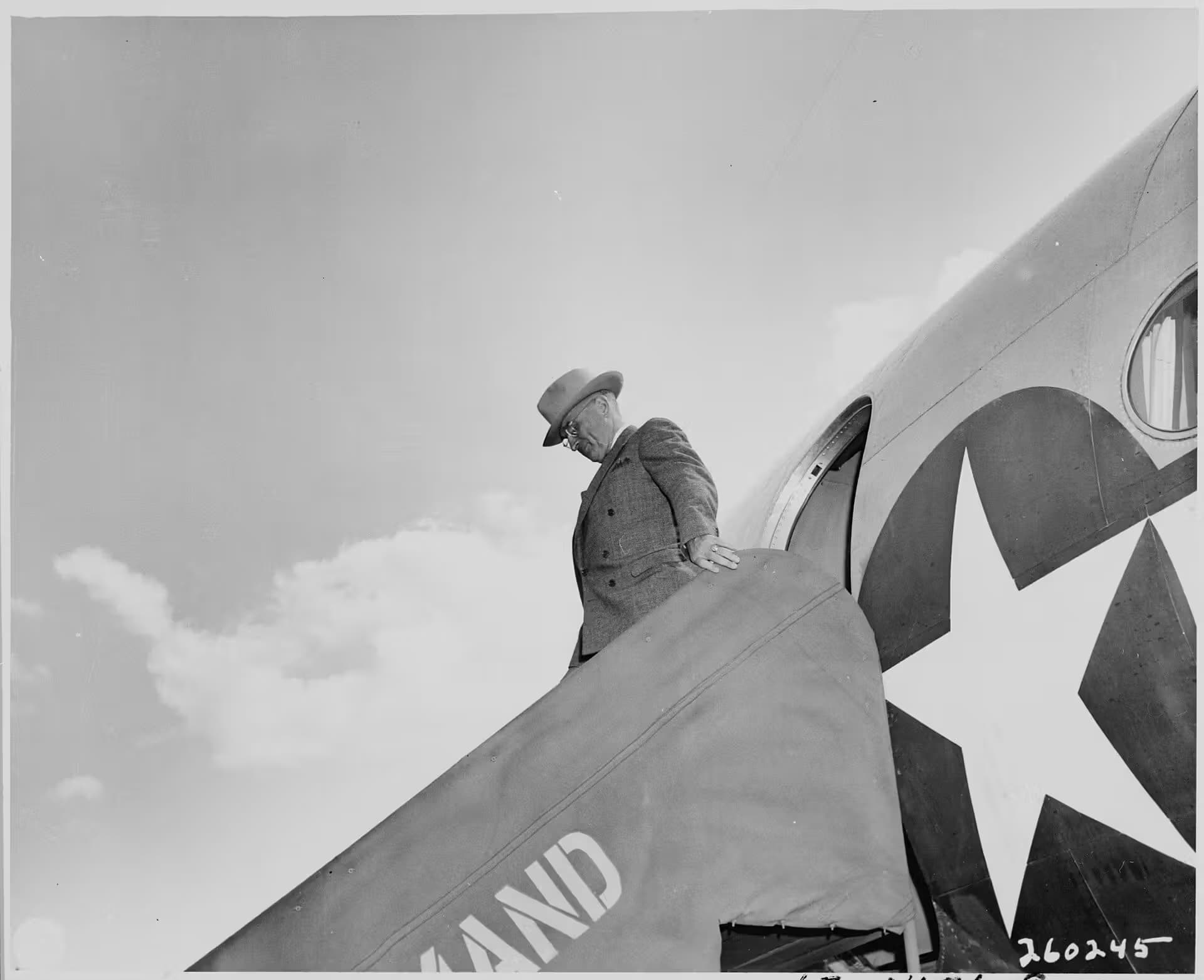 Unidentified — Aircraft