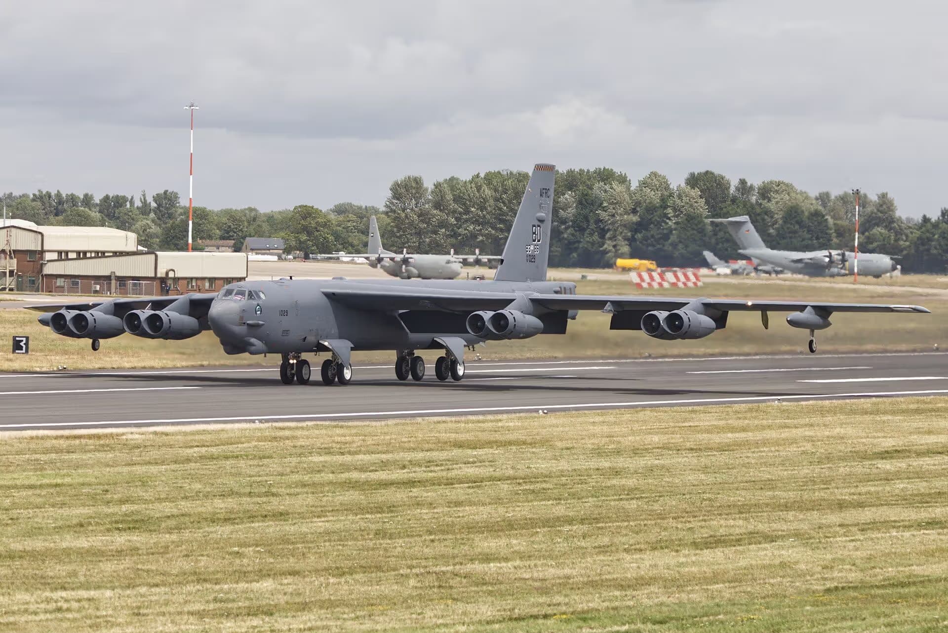Unidentified — Aircraft