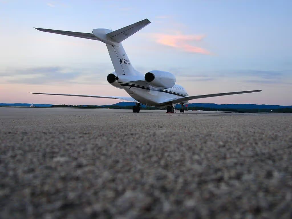 N750XX — Business jet