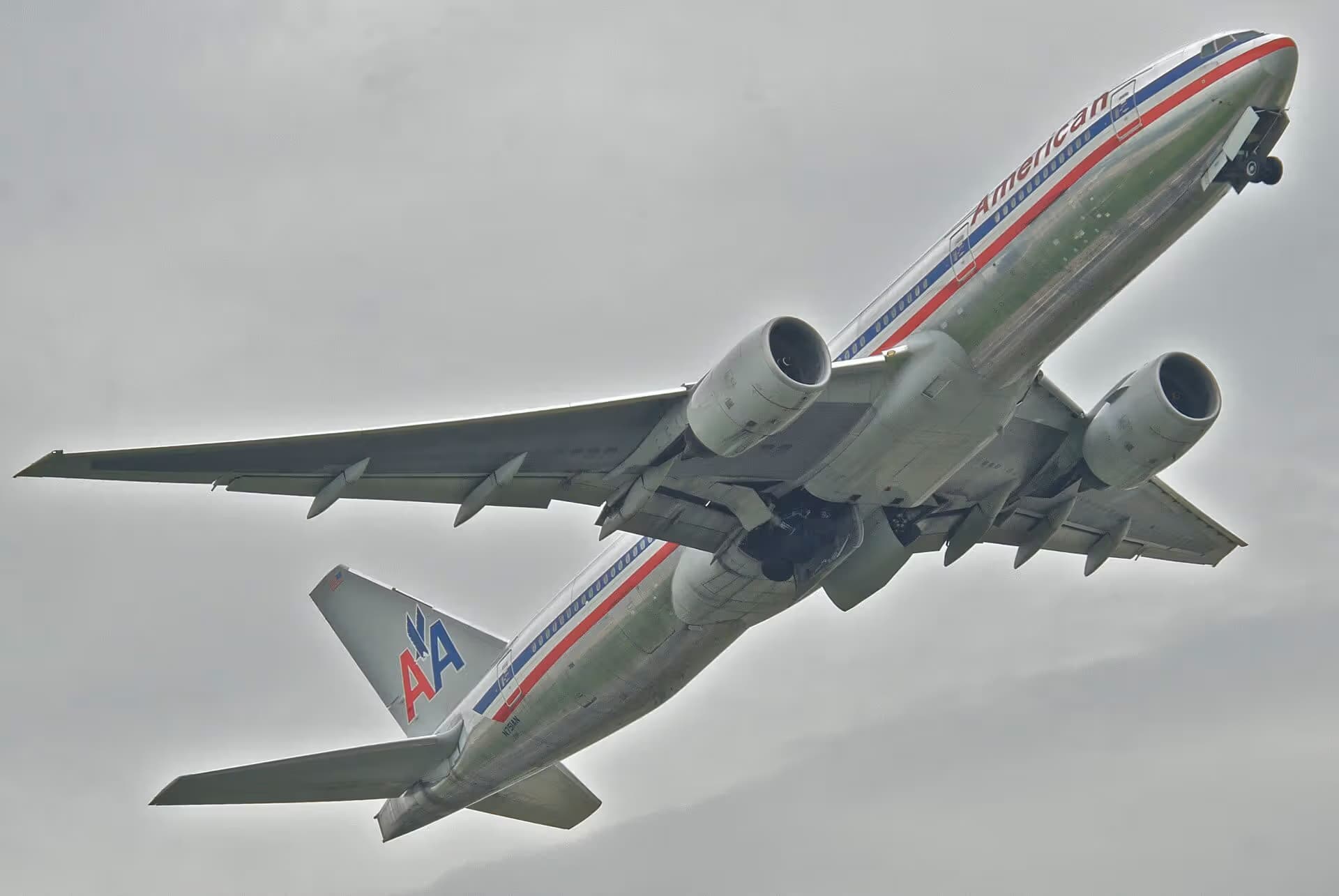 N751AN — Boeing