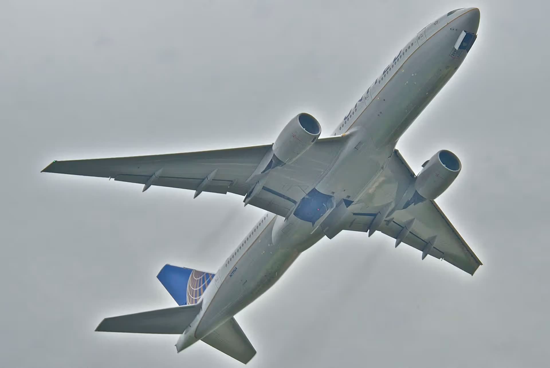 N799UA — Boeing