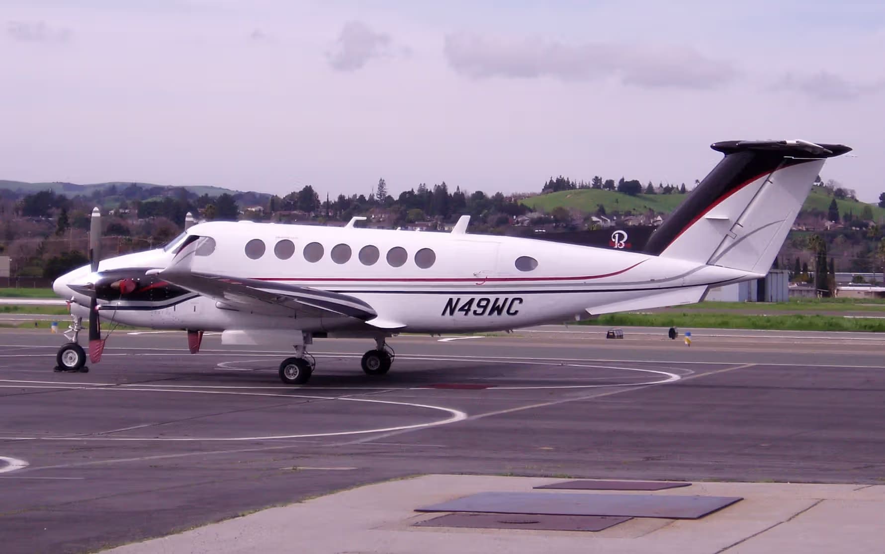N49WC — Beechcraft