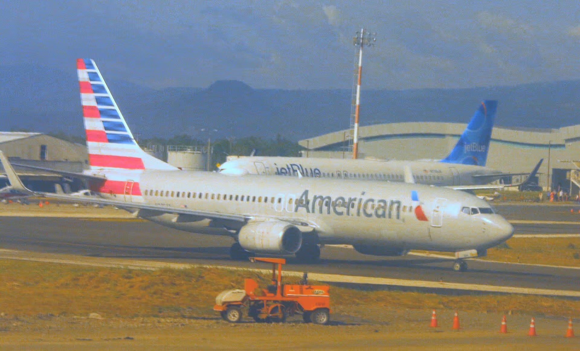 N975AN — Boeing