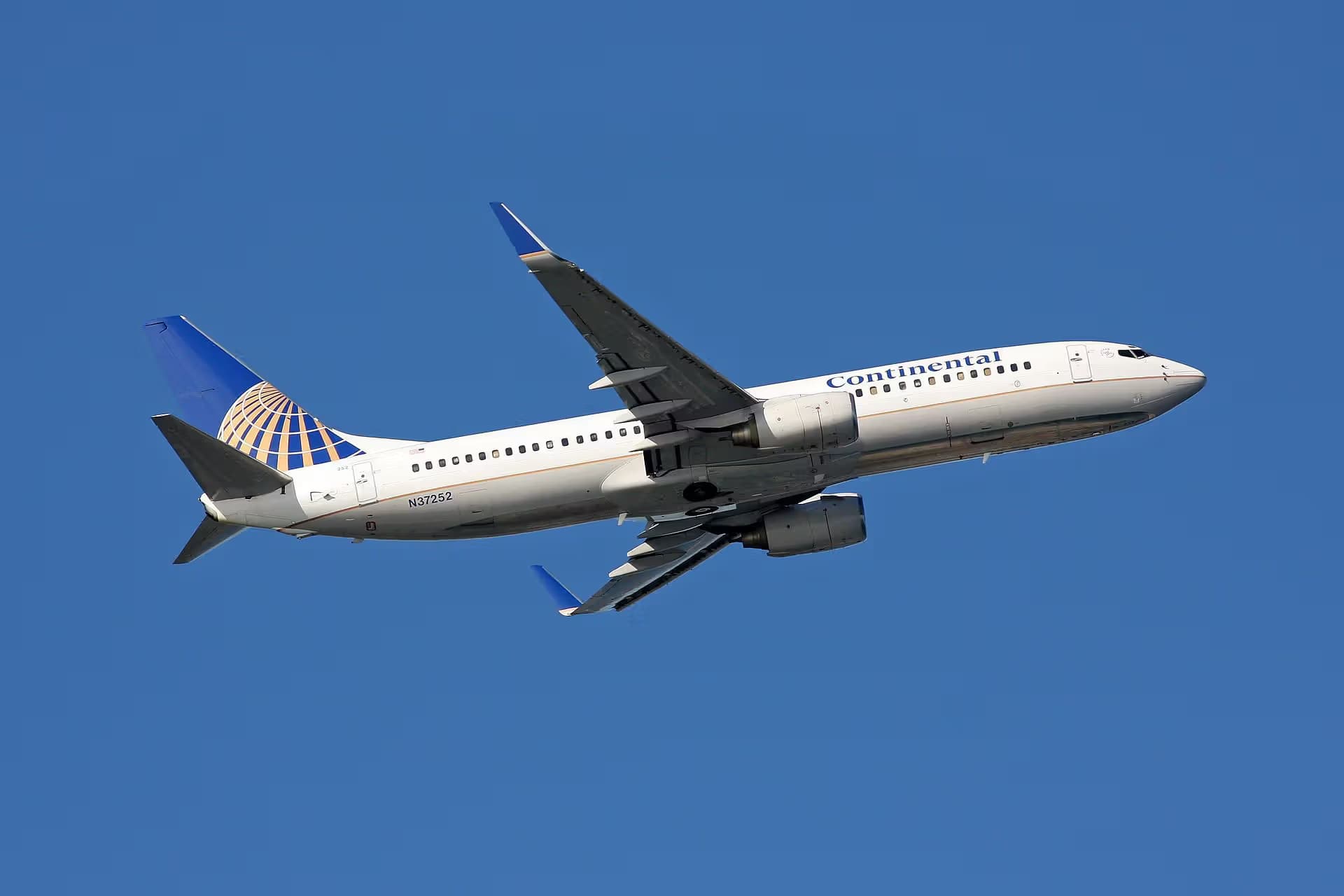 N37252 — Boeing