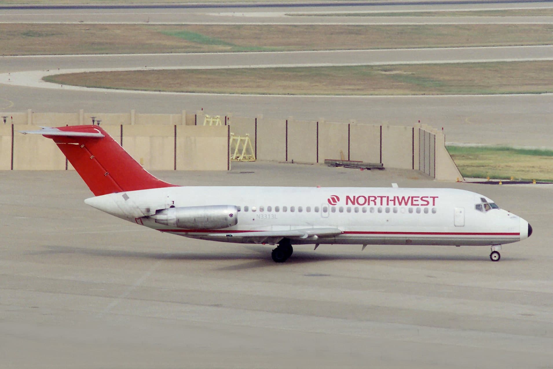 N3313L — Douglas