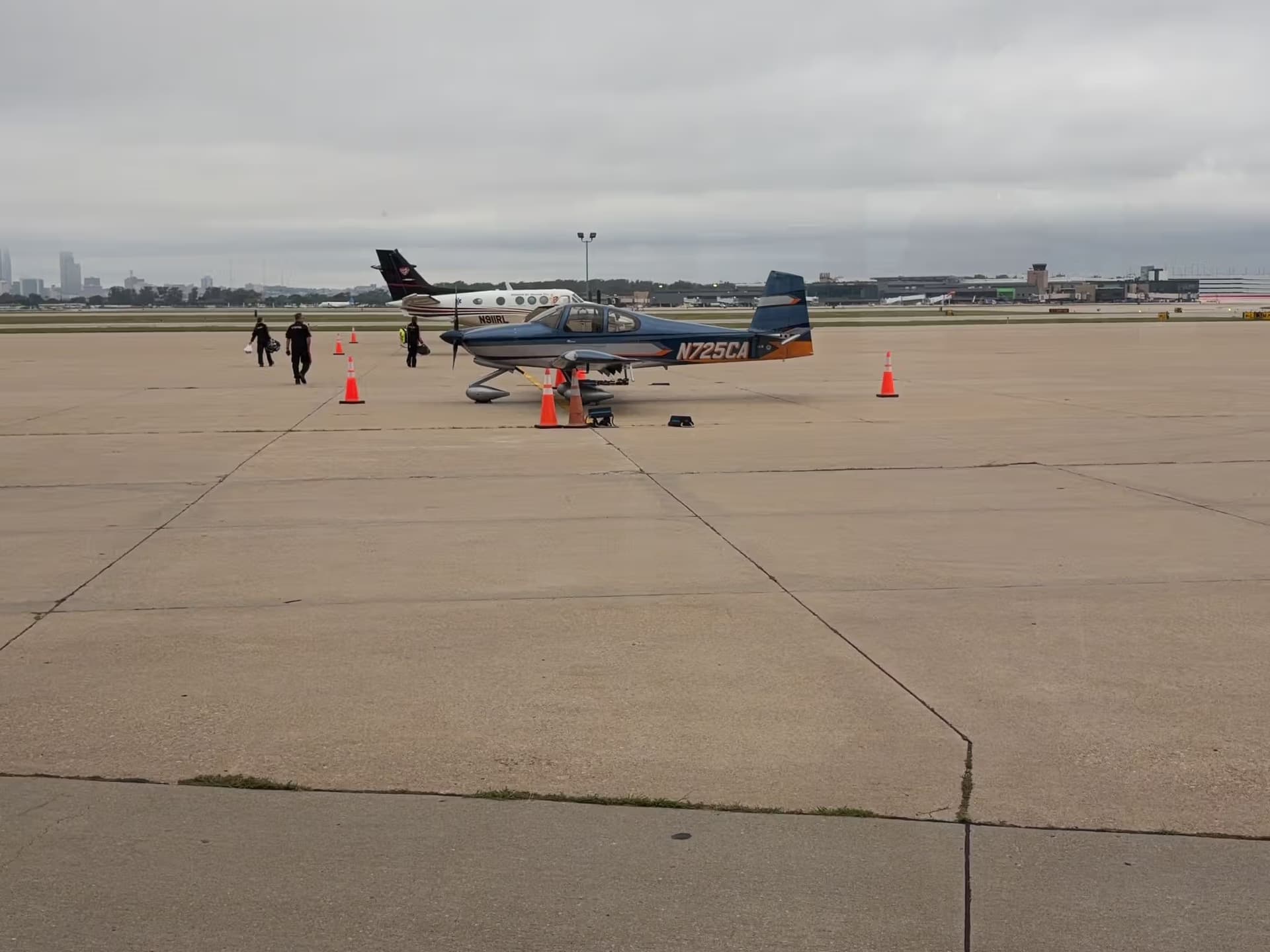 N725CA — Scaled Vantage Llc VANS ACFT INC RV-10 at Eppley Airfield