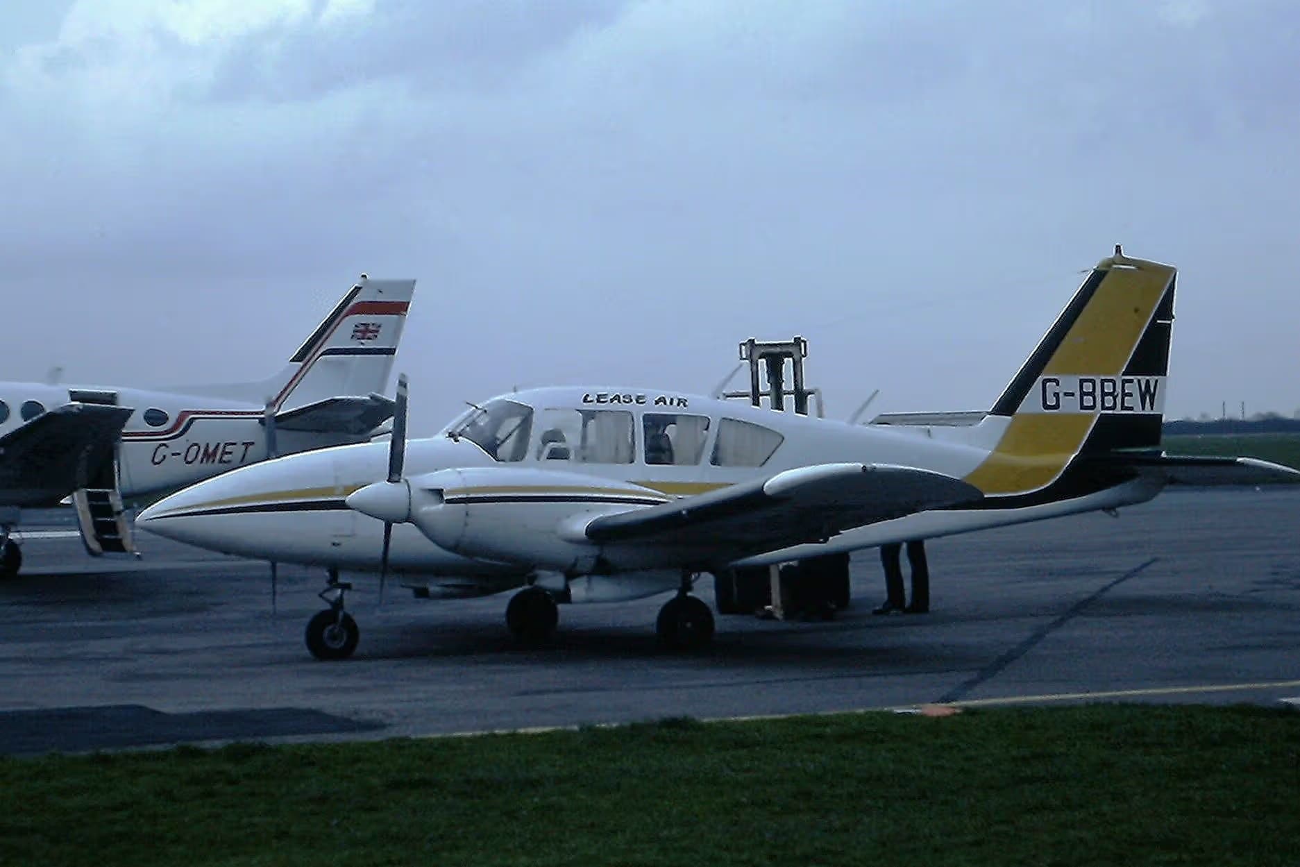 G-BBEW — Twin-engine aircraft