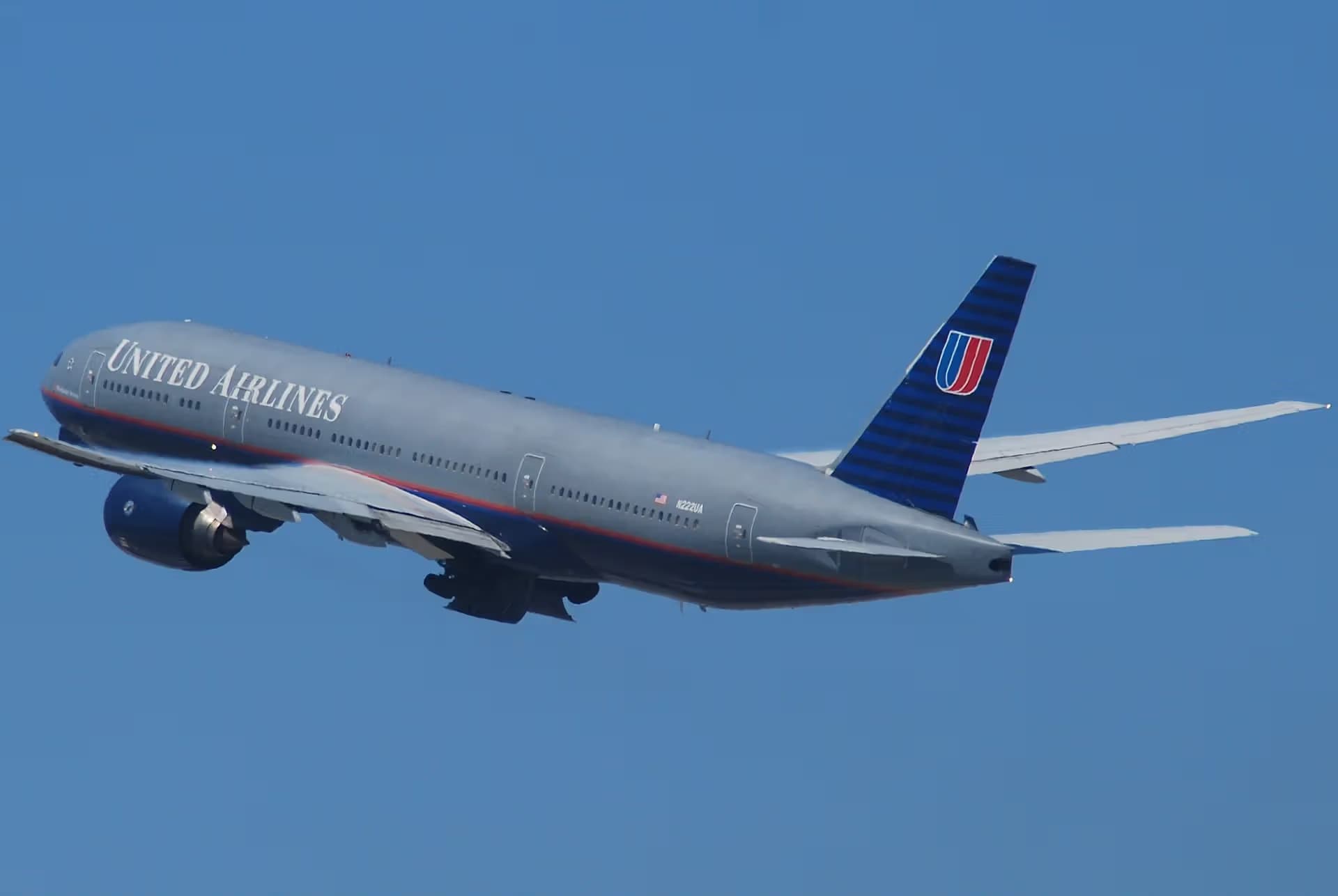 N222UA — Boeing