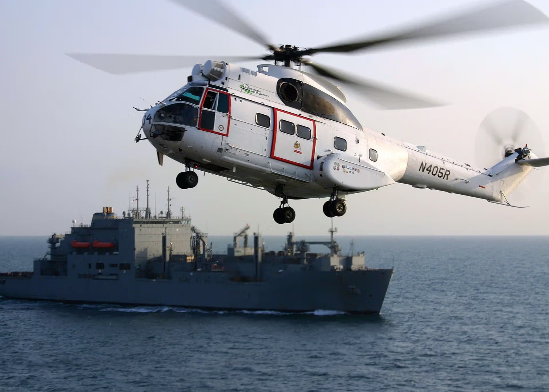 N405R — Helicopter