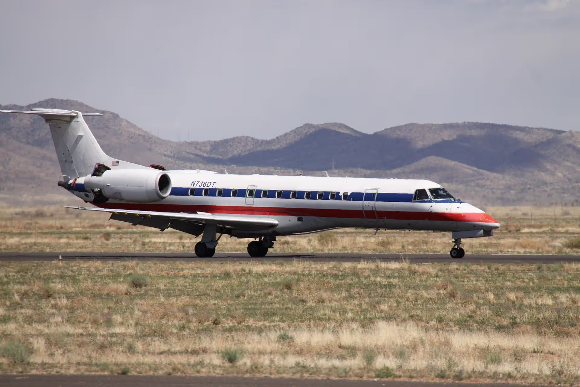 N736DT — Embraer