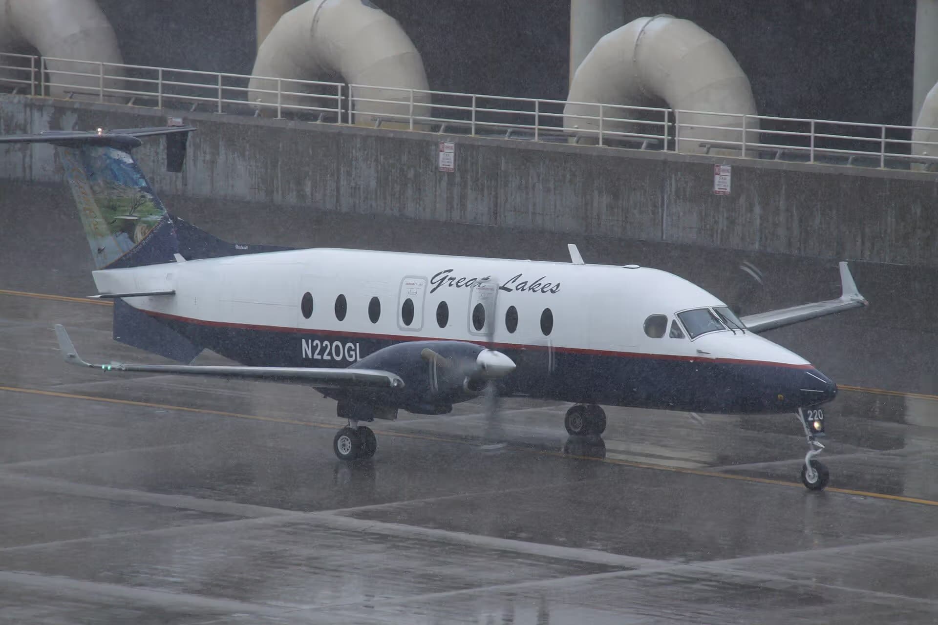 N220GL — Beech