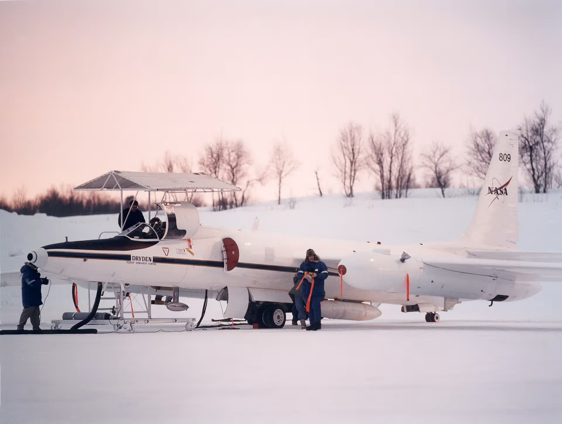 N809NA — Twin-engine aircraft