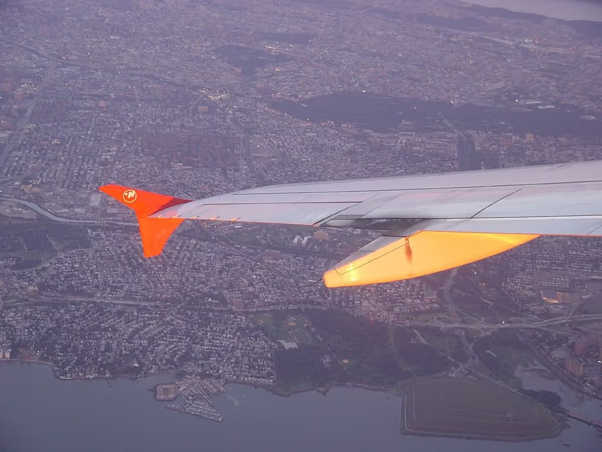N322US — Aircraft
