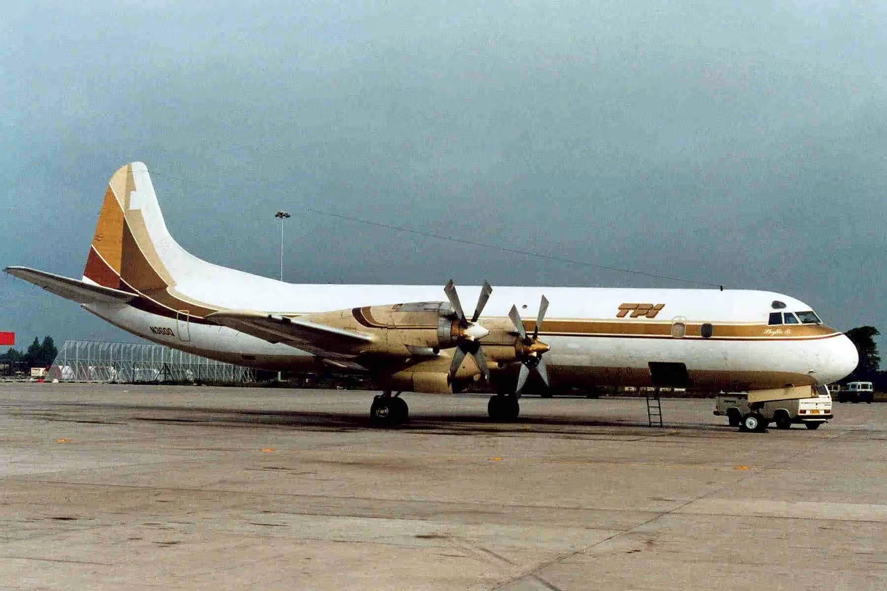 N360Q — Aircraft