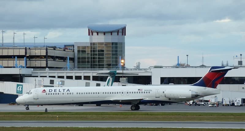 N982DL — Aircraft