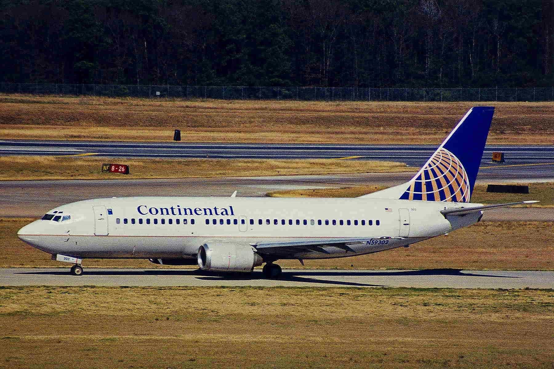 N59302 — Twin-engine aircraft