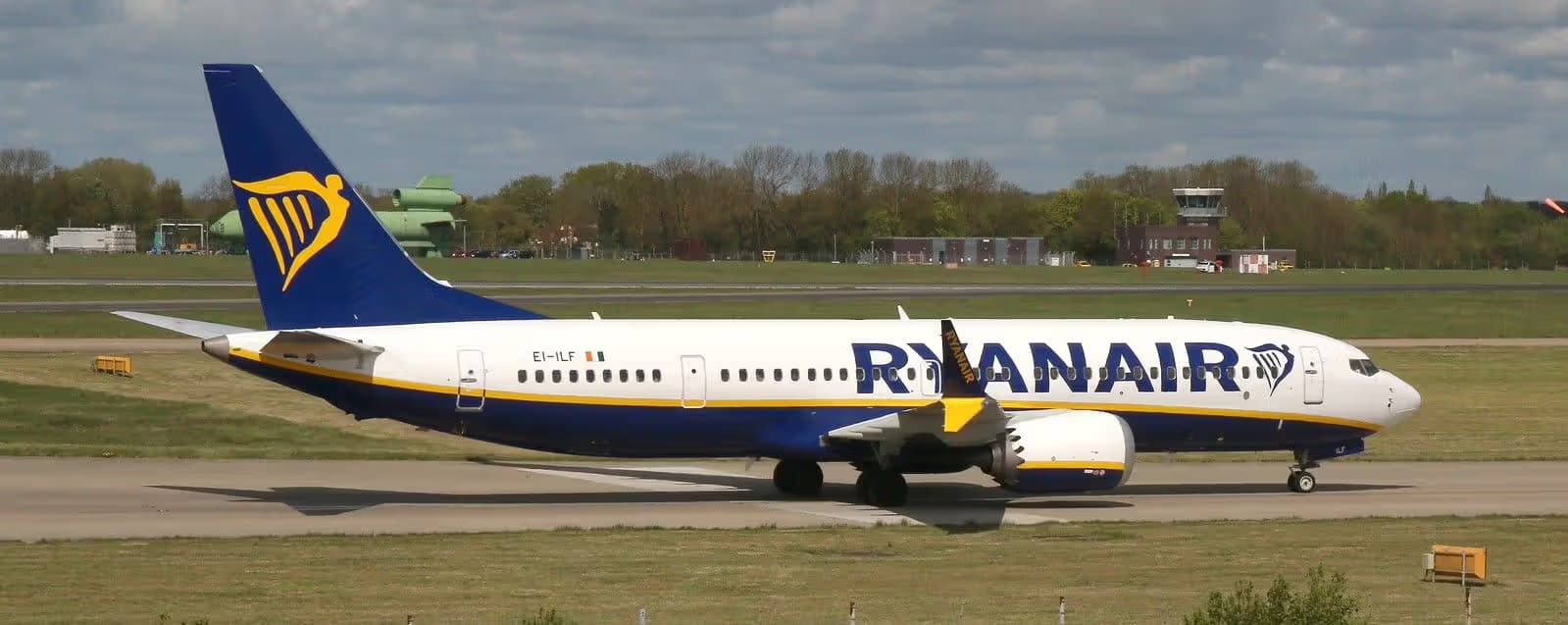 EI-ILF — Boeing