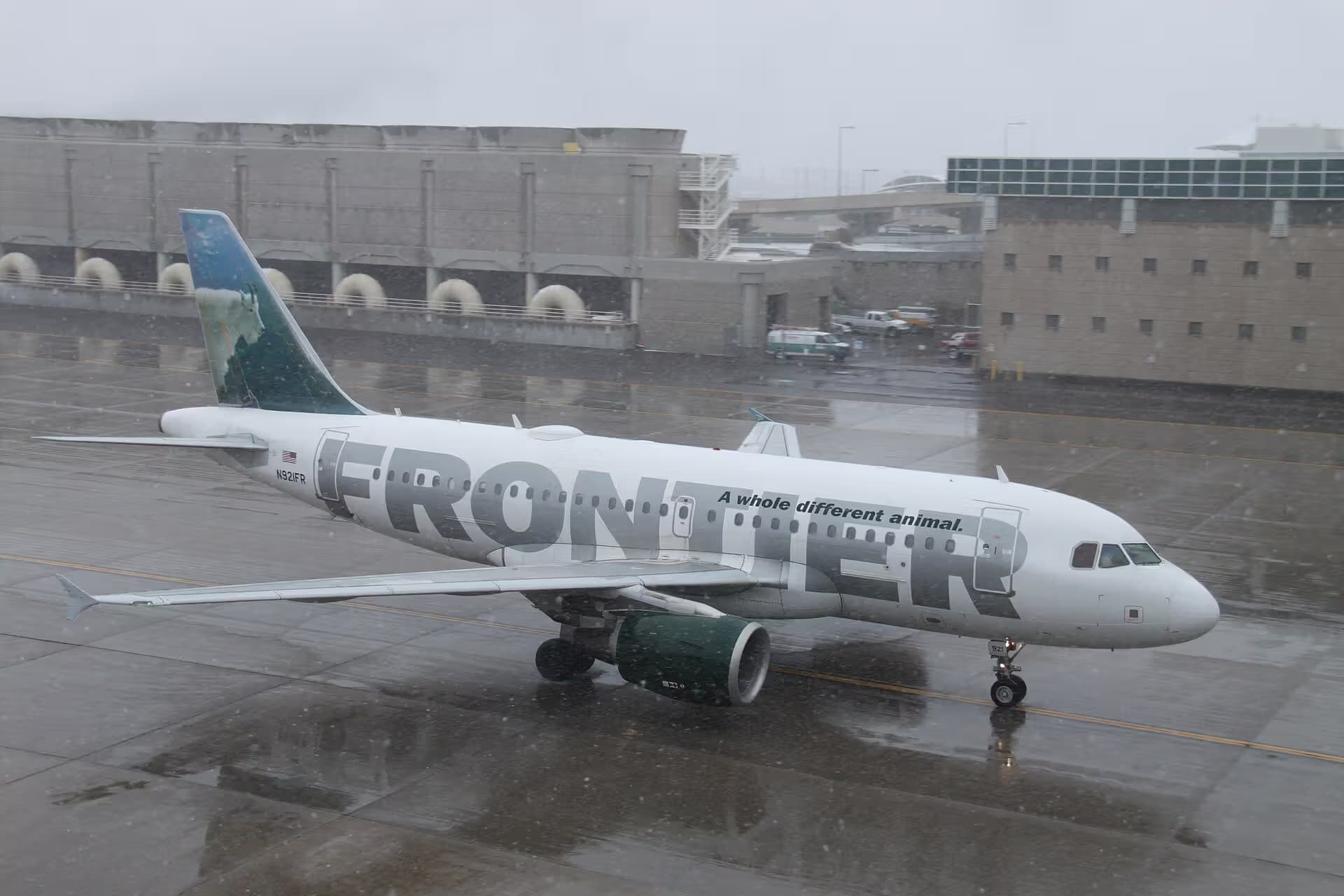 N921FR — Airbus